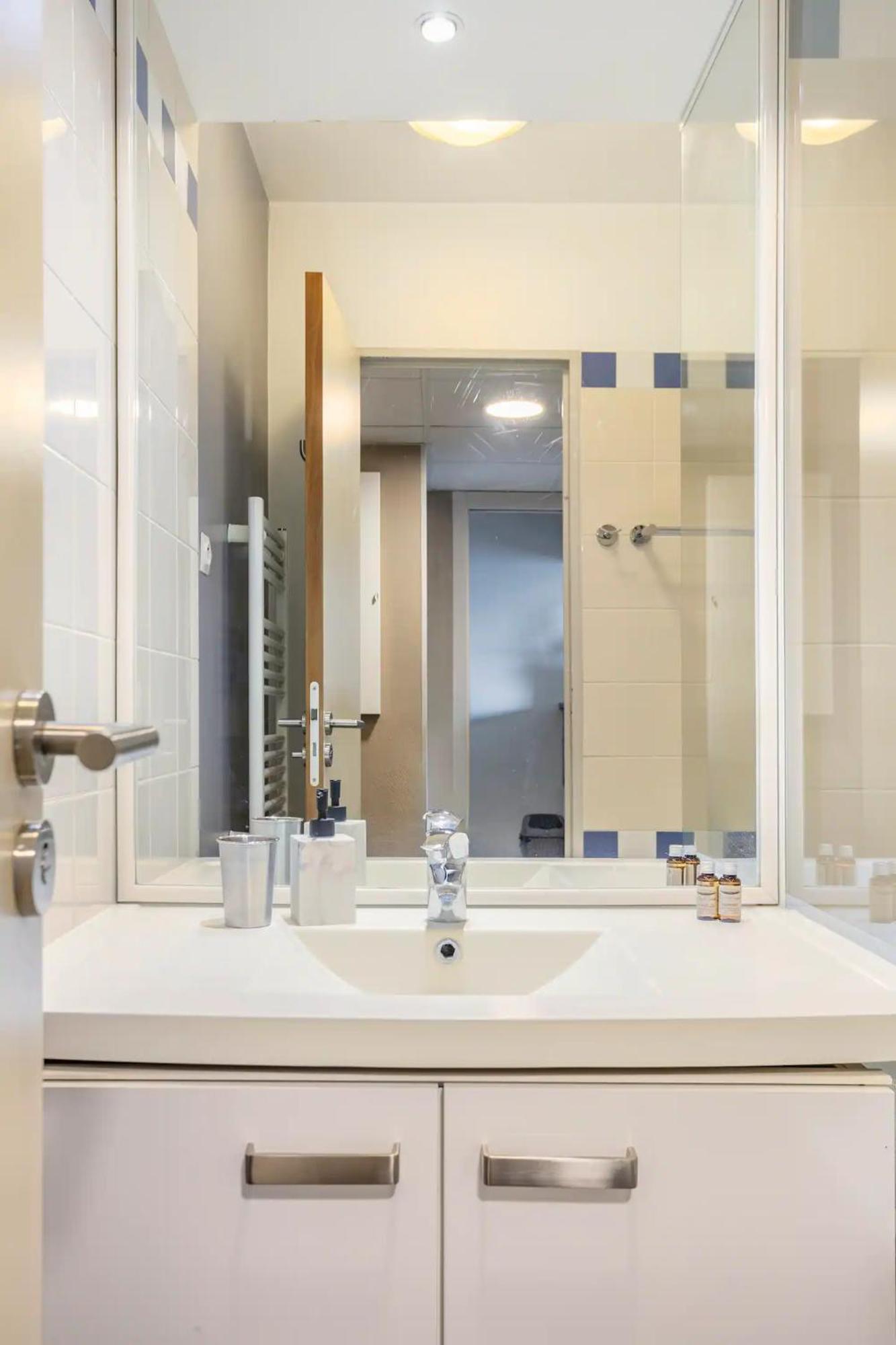 Mycityhaven Paris La Defense كوربوفوا المظهر الخارجي الصورة